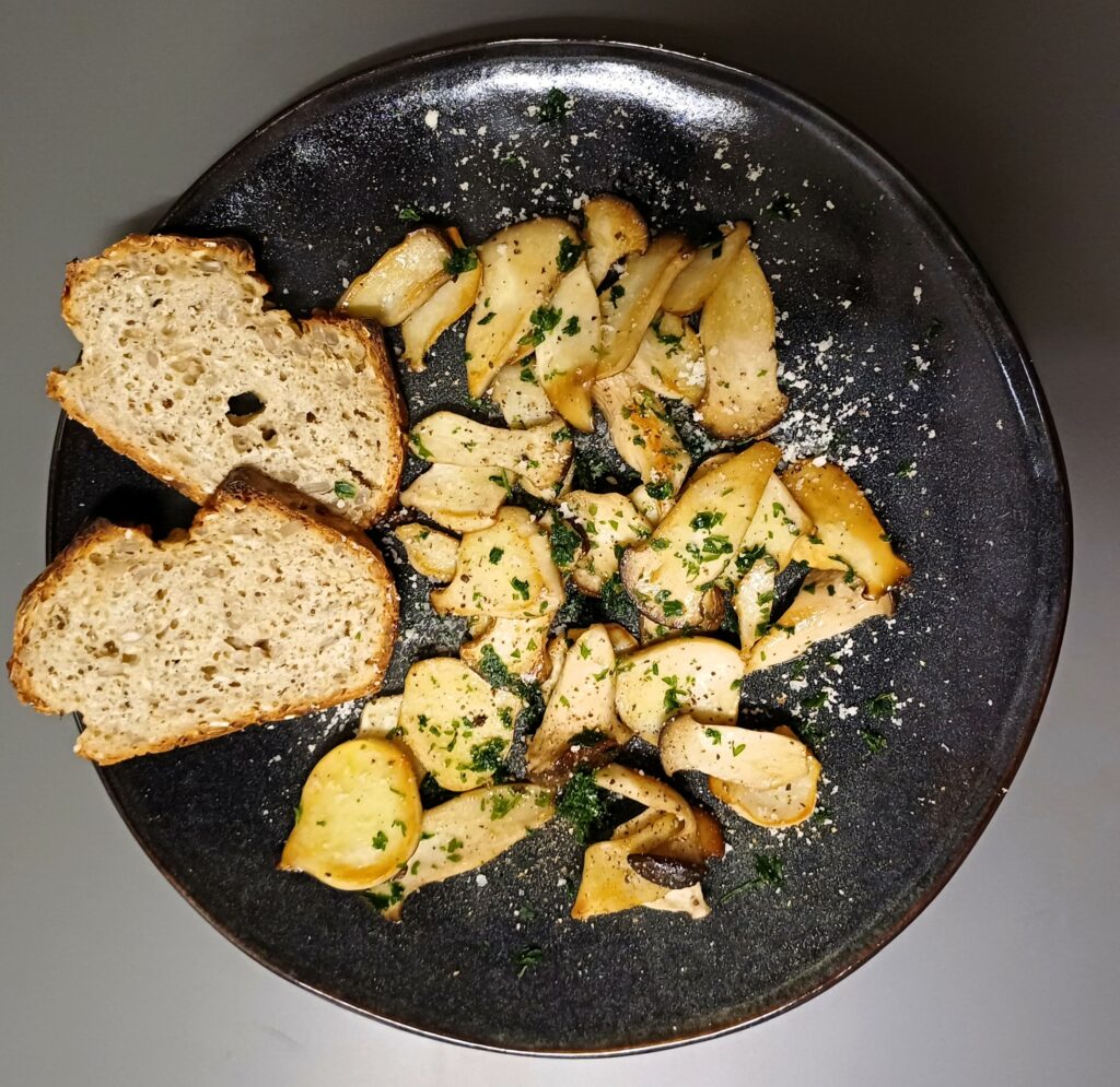 Lauwarmes Carpaccio vom Kräuterseitling (auch vegan möglich)